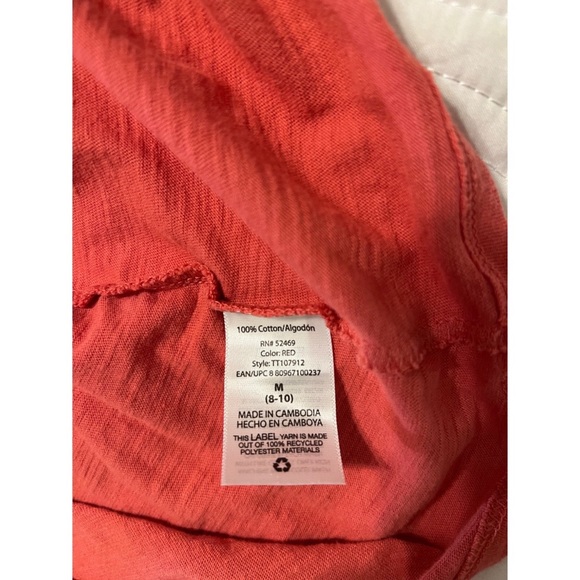 Red Top with ruffled sleeves - Picture 4 of 4